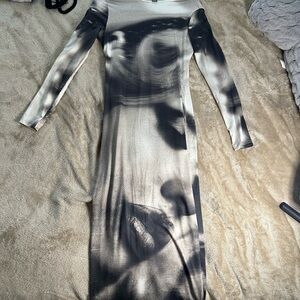 Elegant Black and White Long Sleeve Dress